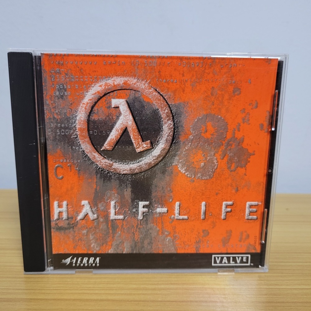 Sierra Studios Half-Life PC CD-ROM Jewel Case M (Mature) Half-Life Series